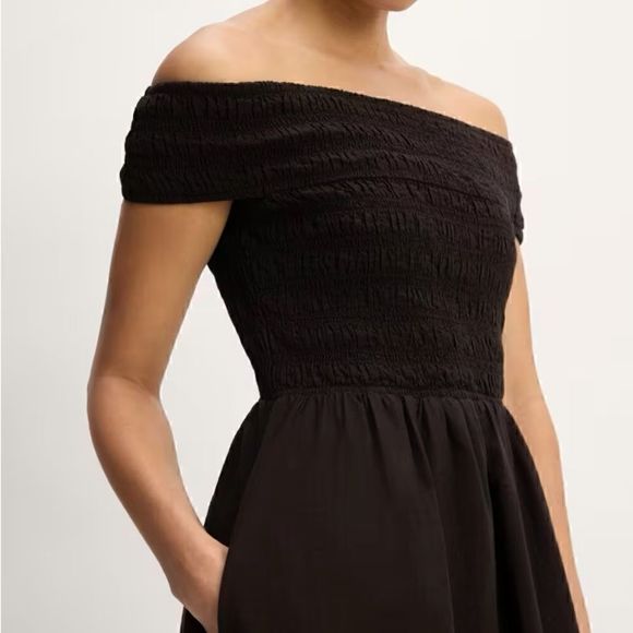 NEW The Gauze Off-the-Shoulder Dress Black Medium - Picture 3 of 5